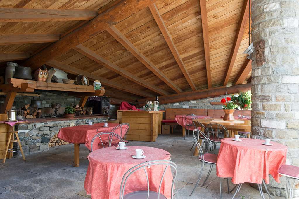 Eco Wellness Hotel Notre Maison Cogne Bagian luar foto