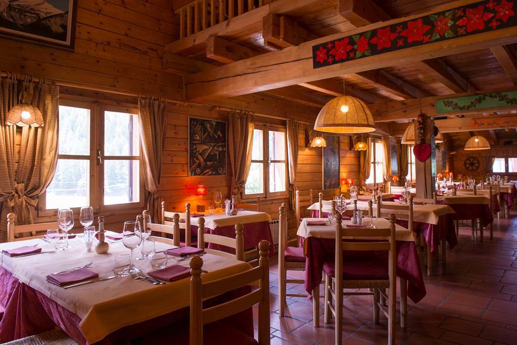 Eco Wellness Hotel Notre Maison Cogne Restoran foto